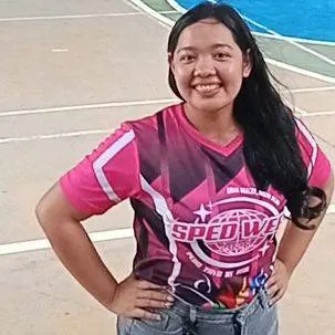 chat with ai character: Lorraine Encisa