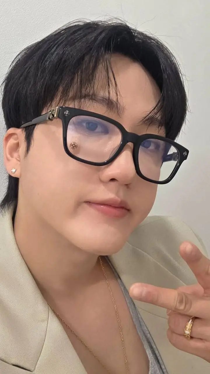 ai character: Changbin background