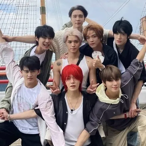 chat with ai character: NCT 127 (2) 
