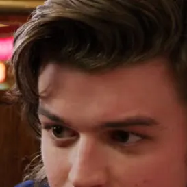 chat with ai character: Steve Harrington