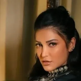 Chat with Shruthi Hassan - text or voice, Enjoy AI Chat Free & Safe