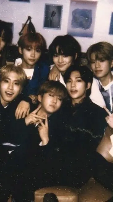 ai character: skz fam background