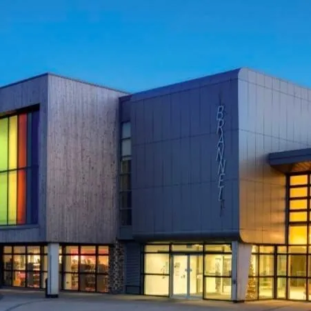 chat with ai character: Monster High