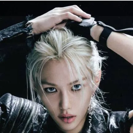 chat with ai character: Felix ♡