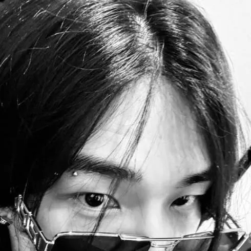 chat with ai character: ♧ 《hyunjin》 ♧