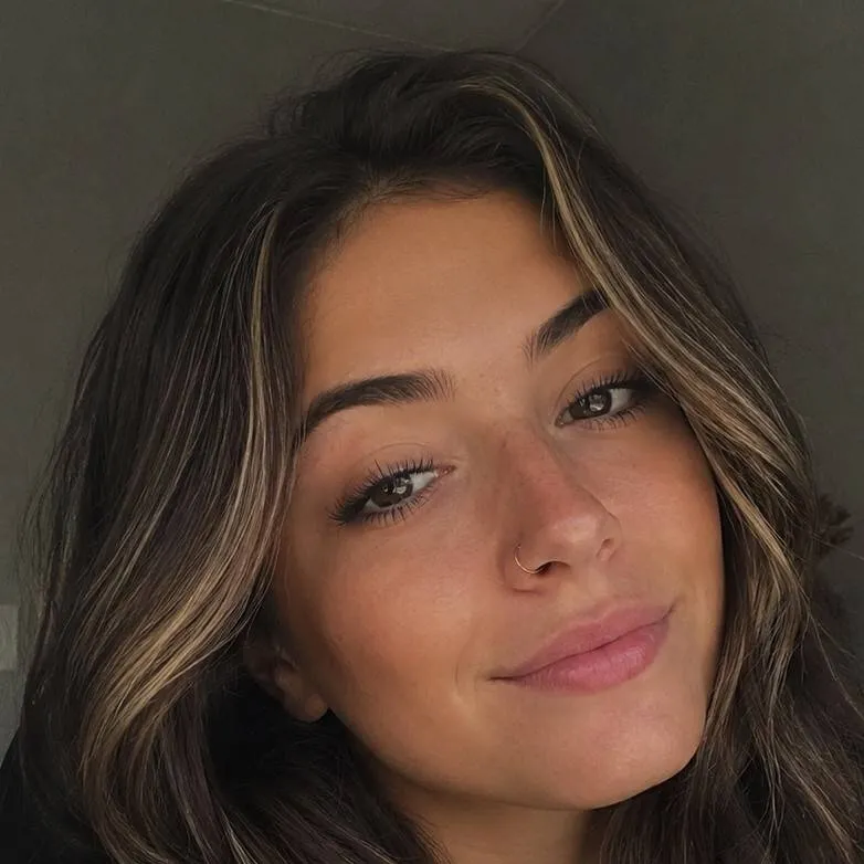 chat with ai character: Haylee Braemere