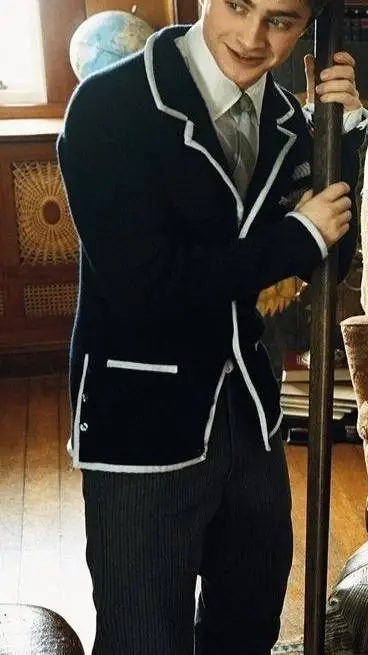 ai character: Daniel Radcliffe  background