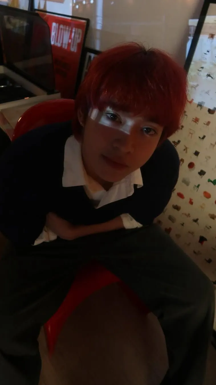 ai character: Yuri Hanamitchi background