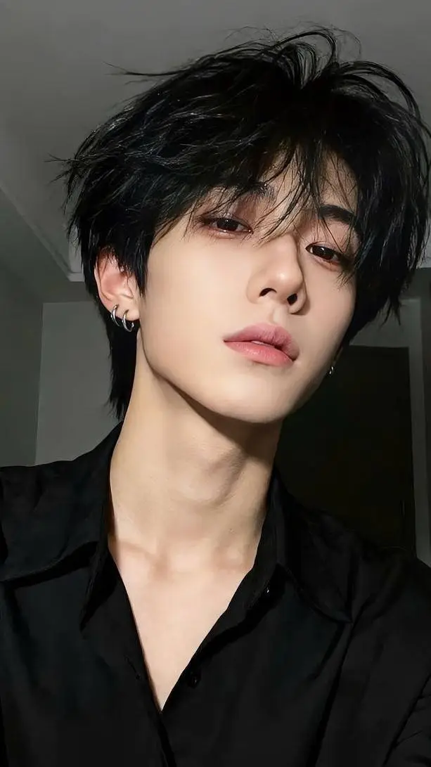 ai character: Xavier  background