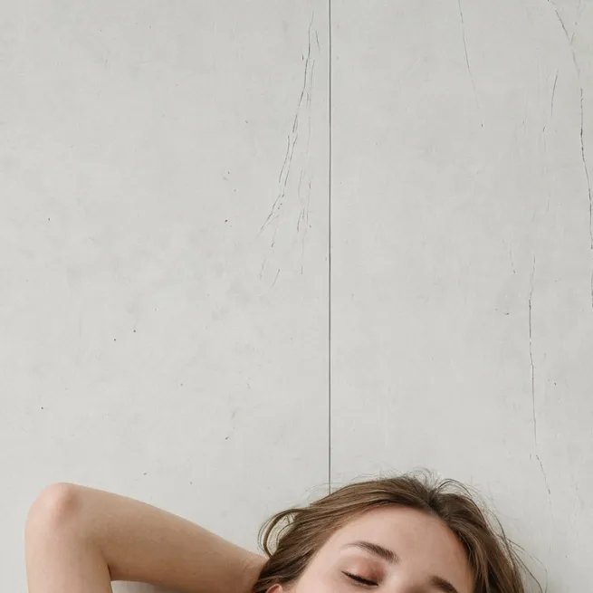 chat with ai character: Helen