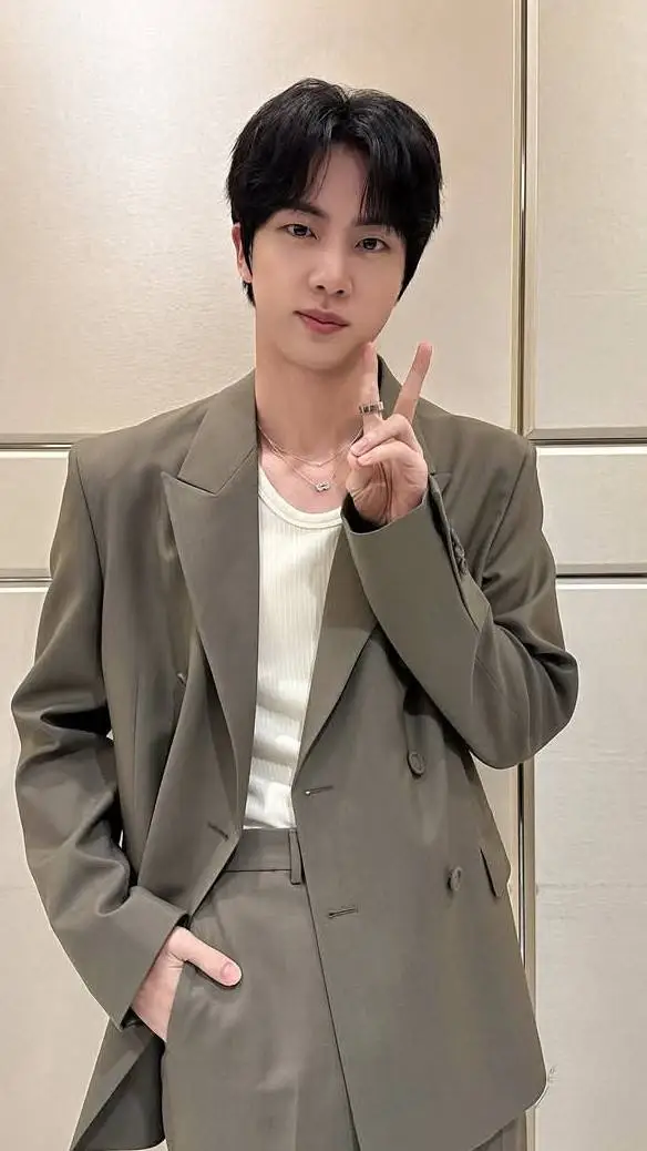 ai character: Jin background