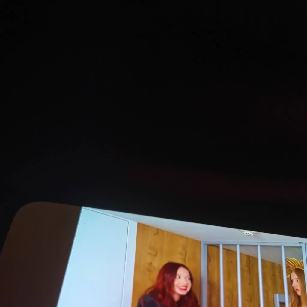 chat with ai character: Ariel