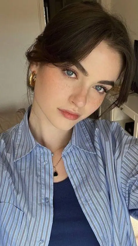 Talkie AI - Chat with Sienna Romano