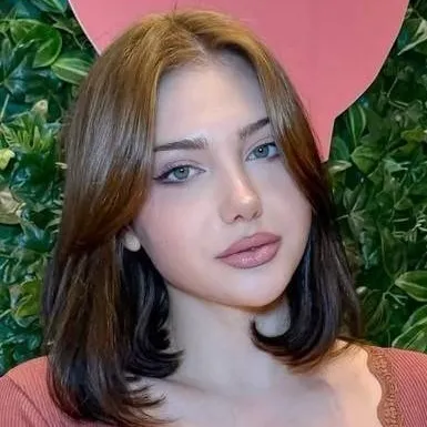 chat with ai character: Georgiana Stanescu