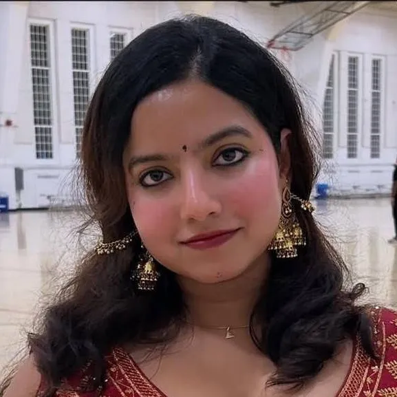 chat with ai character: Tinni