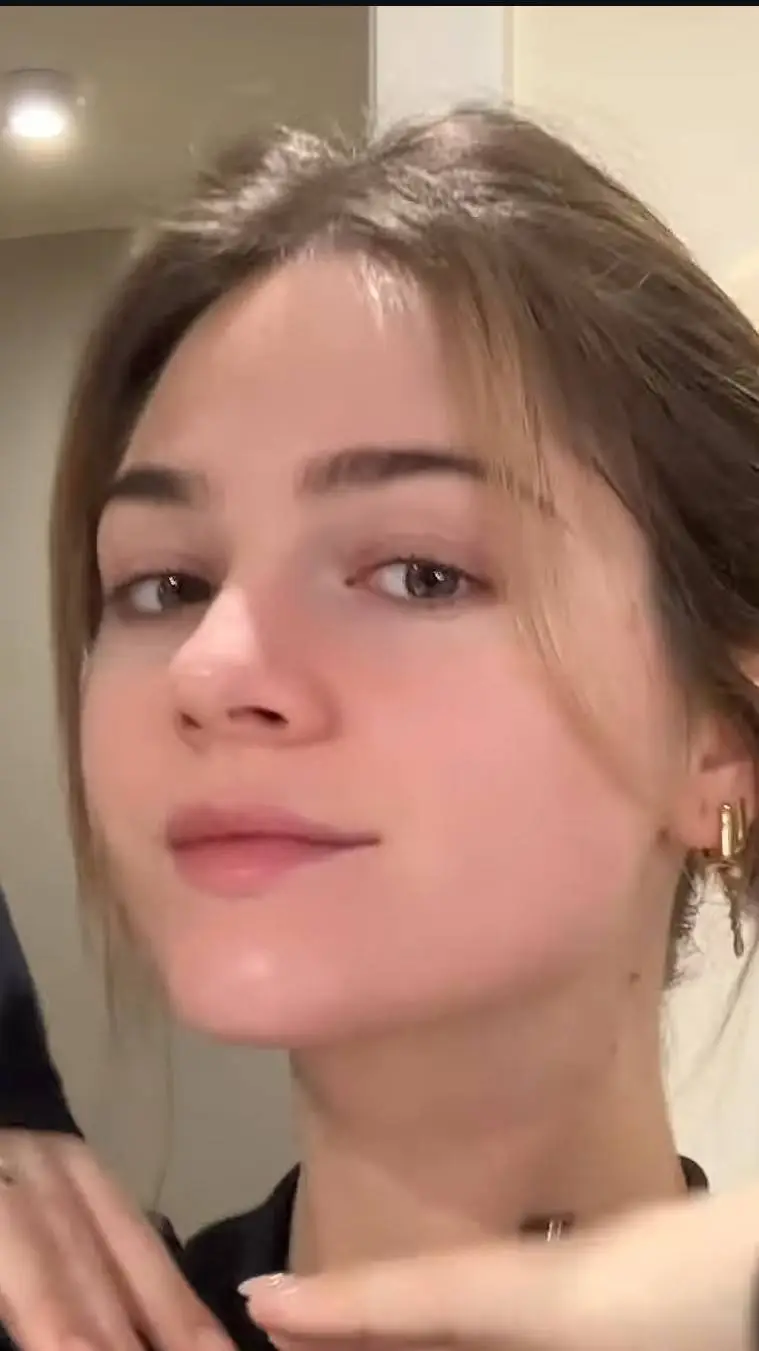 ai character: Sydney  background