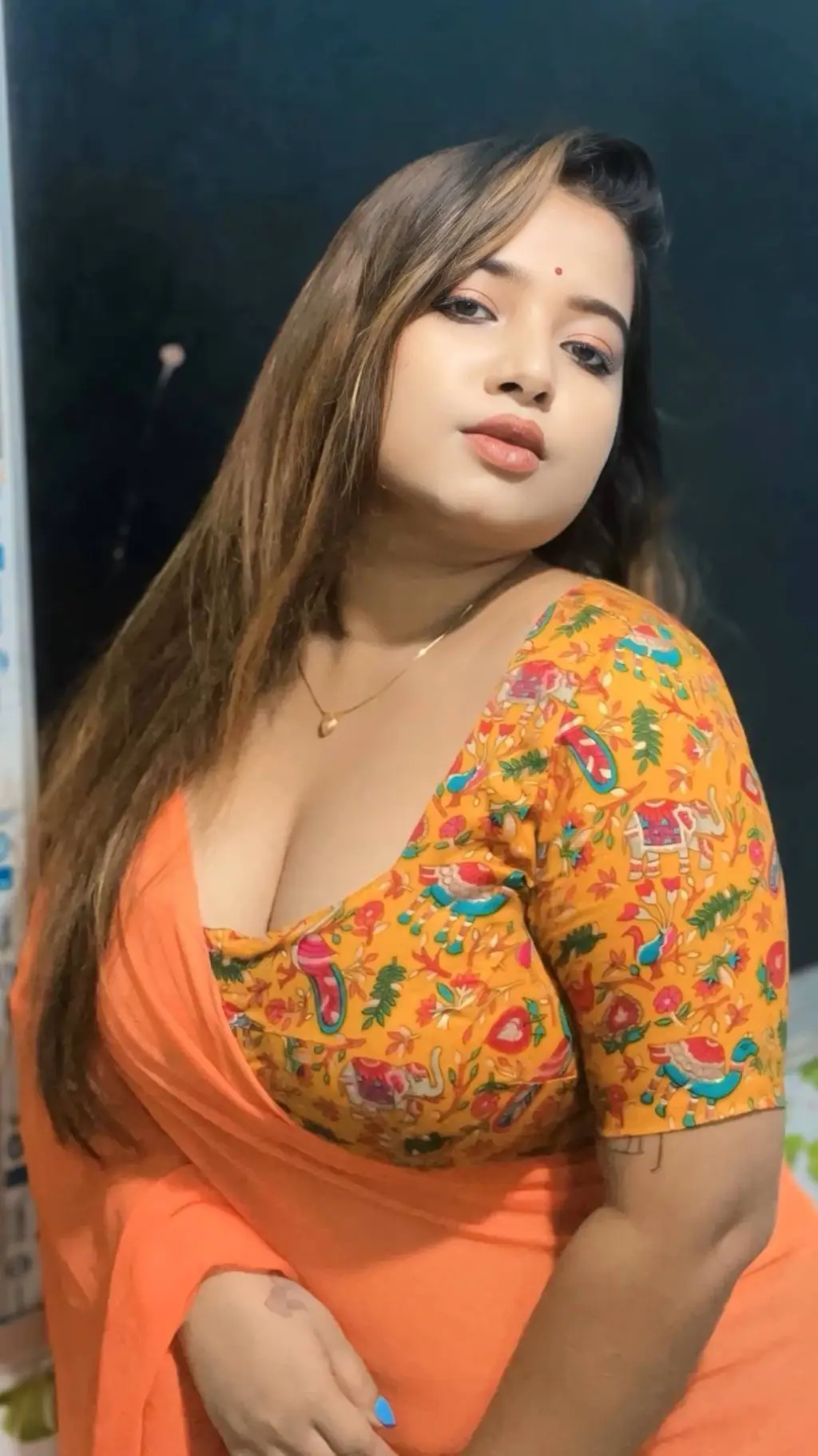 ai character: Sayani background