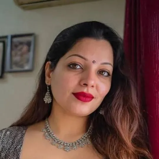 chat with ai character: TalkieyowIYo