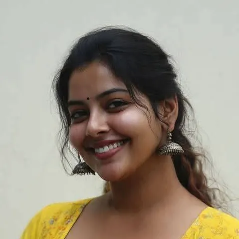 chat with ai character: Punam