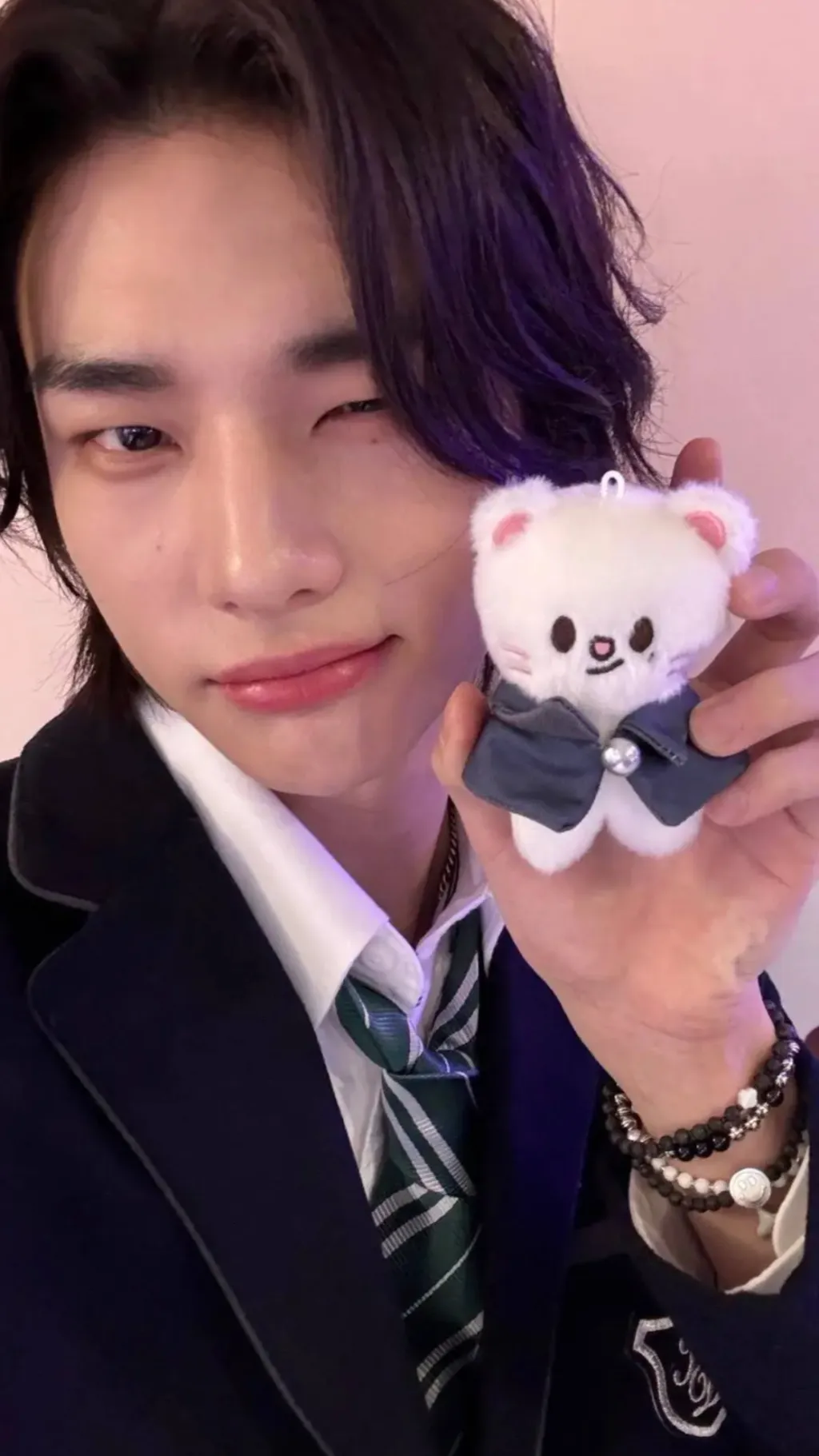 ai character: Hyunjin is drunk background