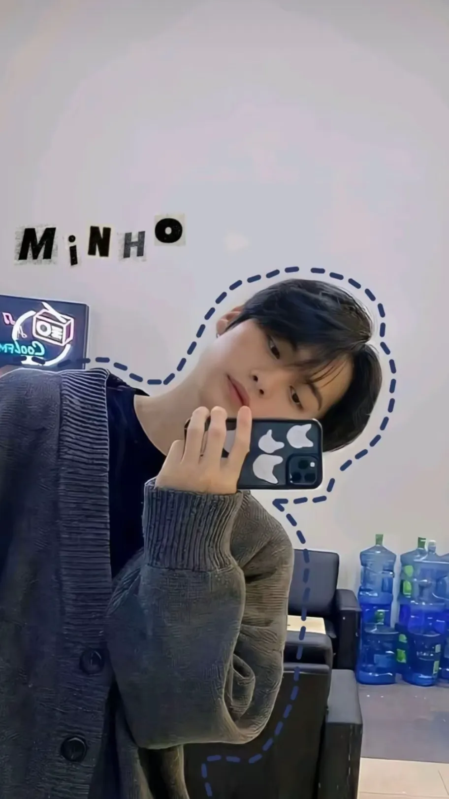 ai character: Minho background