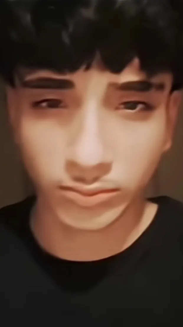 ai character: Arad BAKKAAA background