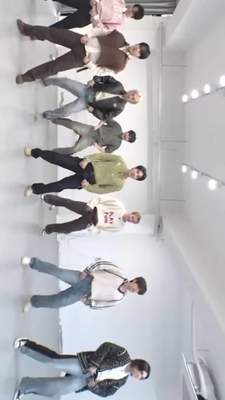 ai character: Pre-debut skz background