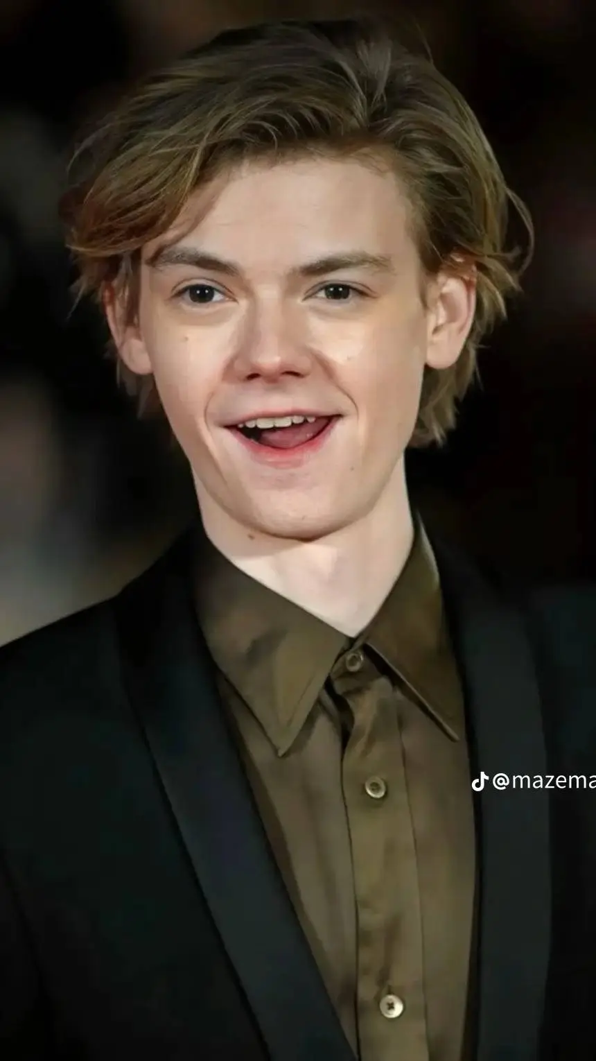 ai character: Thomas background