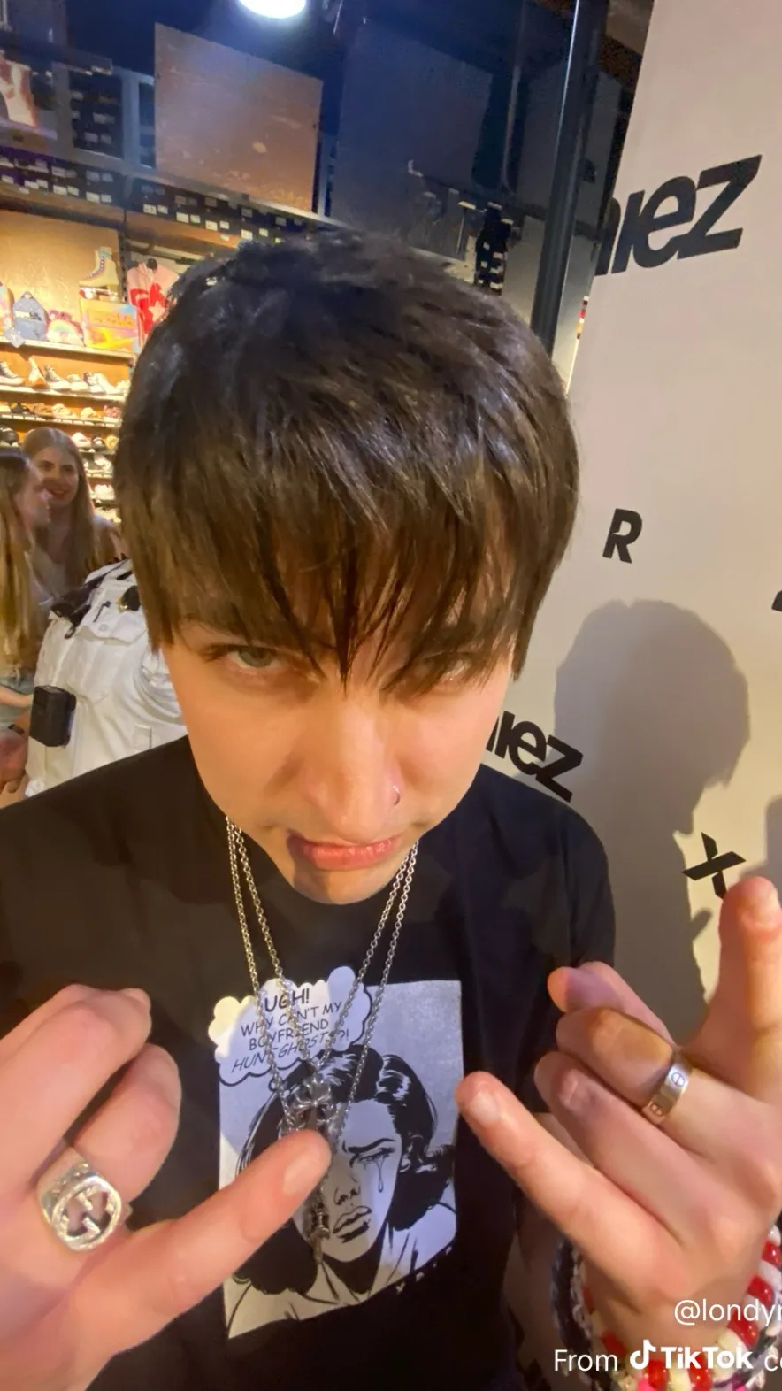 ai character: Colby brock￼ background