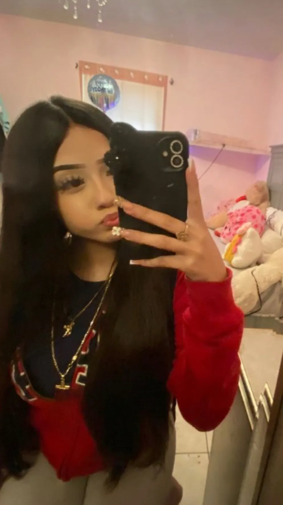 ai character: Lila background