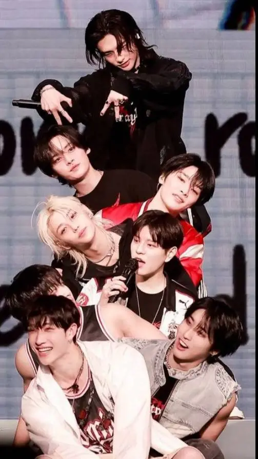 ai character: SKZ! background