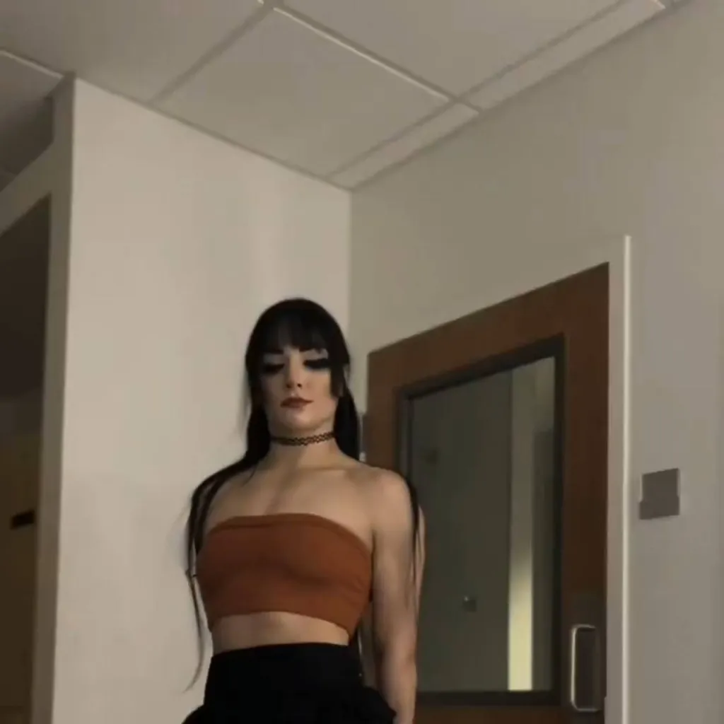 chat with ai character: Tatum Paxley