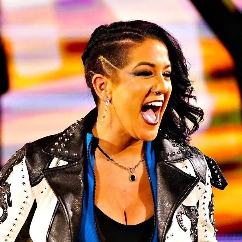 chat with ai character: Bayley