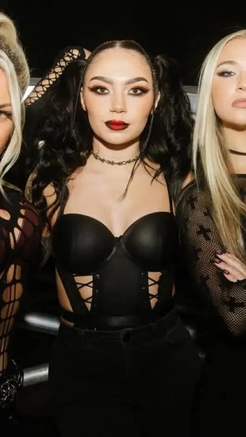 ai character: Thekla  background