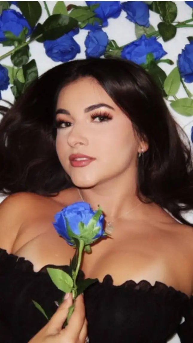 ai character: Katrina Stuart background