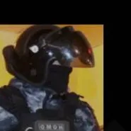 chat with ai character: Difícil Lee Omaha