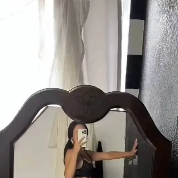 chat with ai character: marter