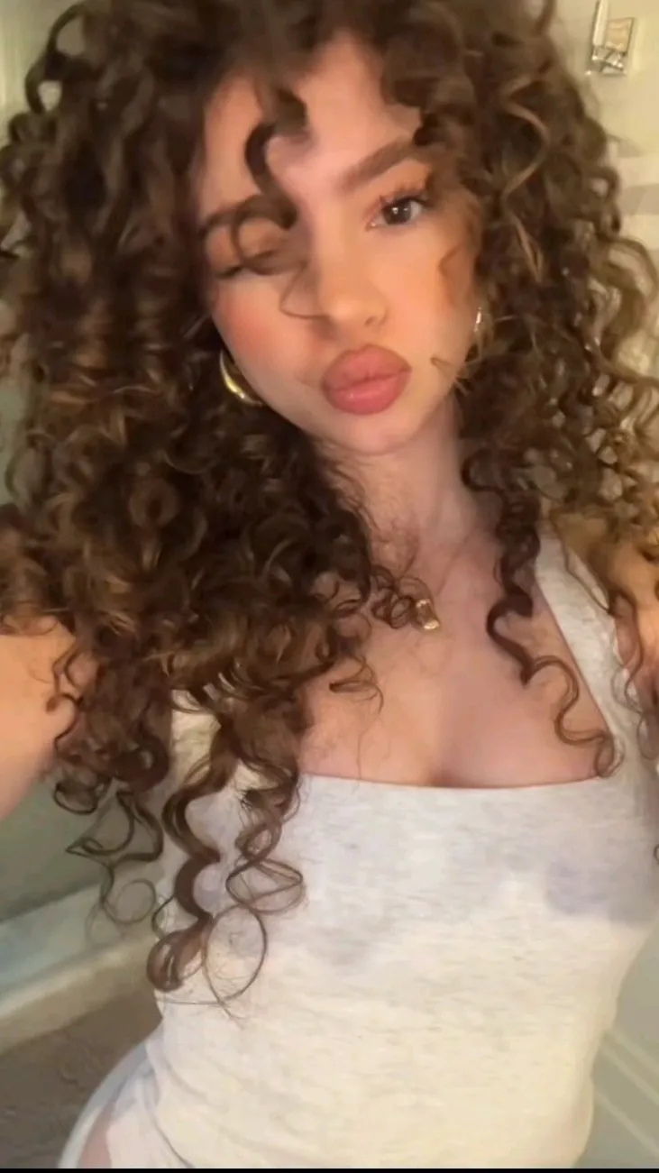 ai character: Demitra background