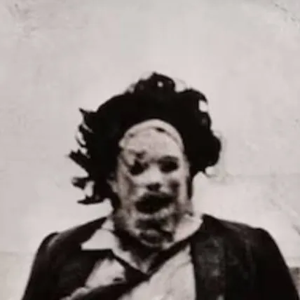 chat with ai character: leatherface
