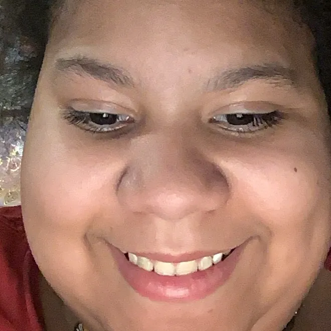 chat with ai character: Laveah 