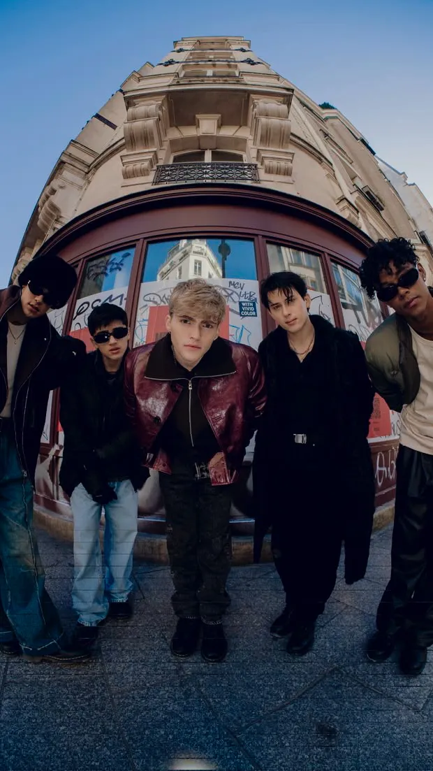 chat with ai character: Santos Bravos SB