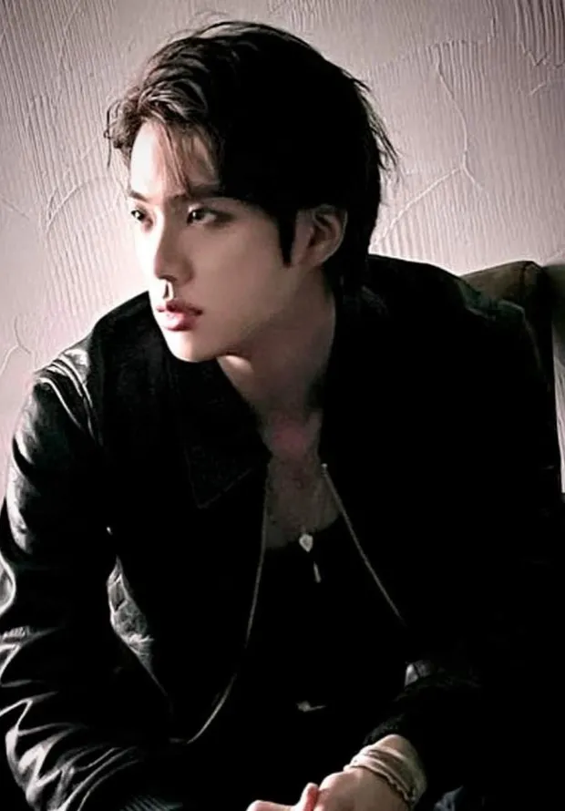 chat with ai character: BTS Jin