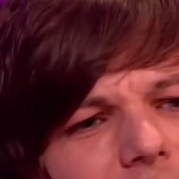 chat with ai character: Louis Tomlinson  