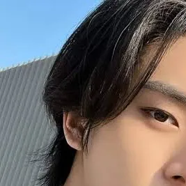 chat with ai character: Sim jaeyun