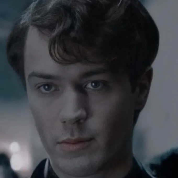 chat with ai character: Tom riddle