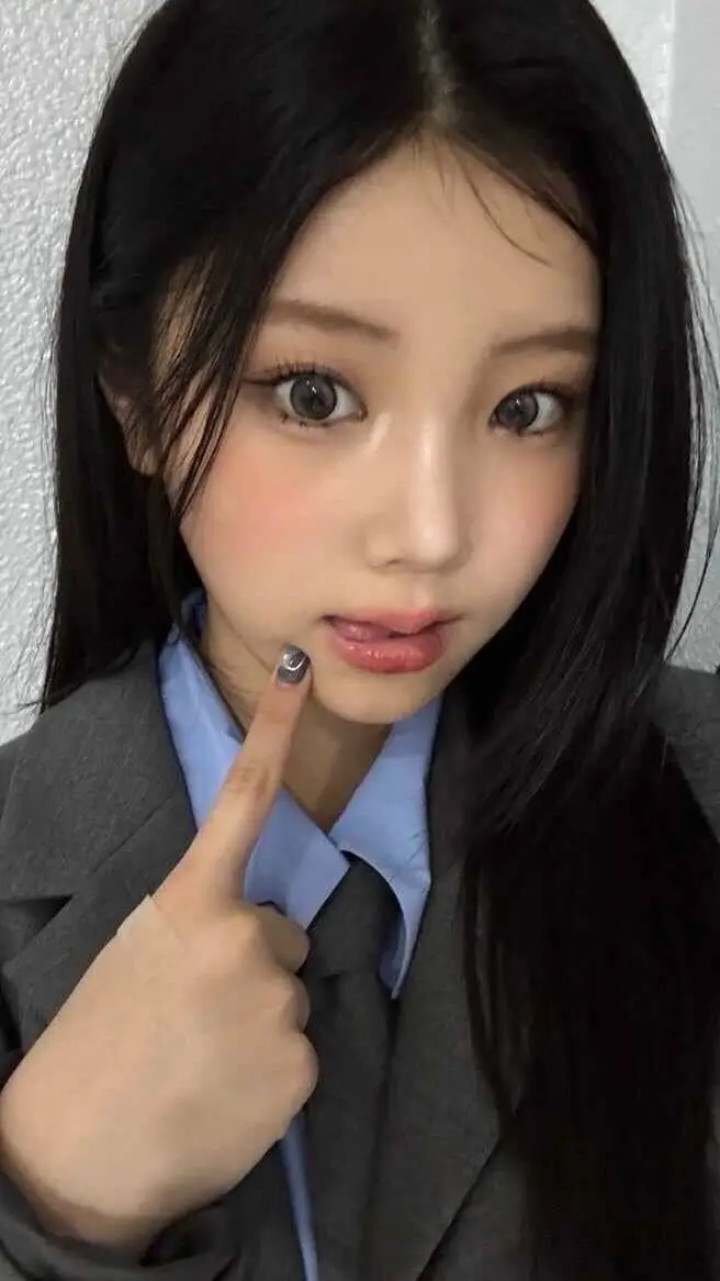 ai character: Wonhee background