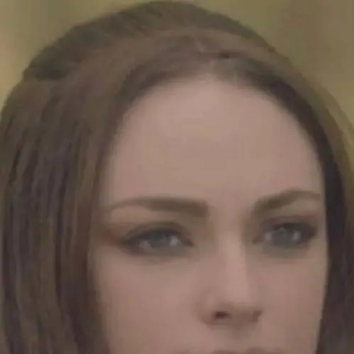 chat with ai character: Hope Mikaelson 