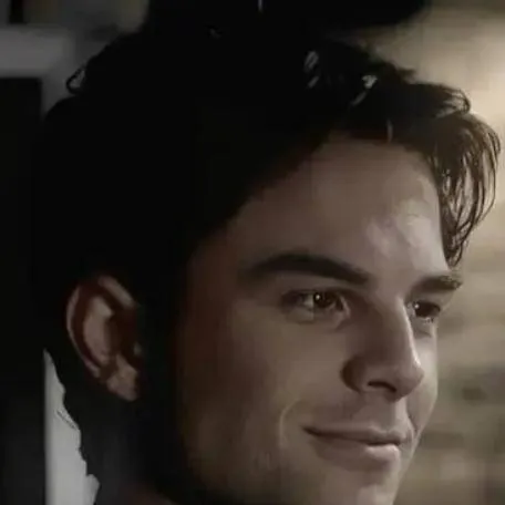 chat with ai character: Kol Mikaelson 
