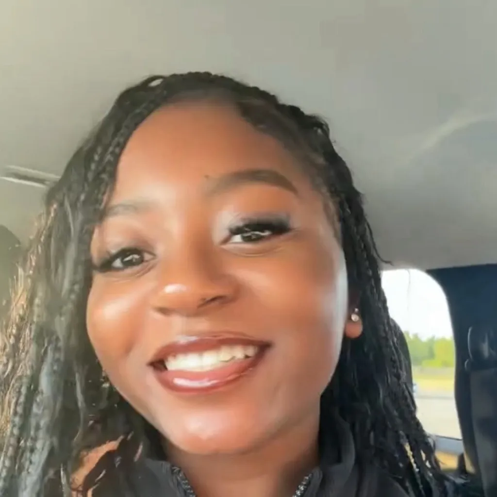 chat with ai character: Madison 