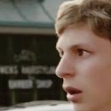 chat with ai character: Evan